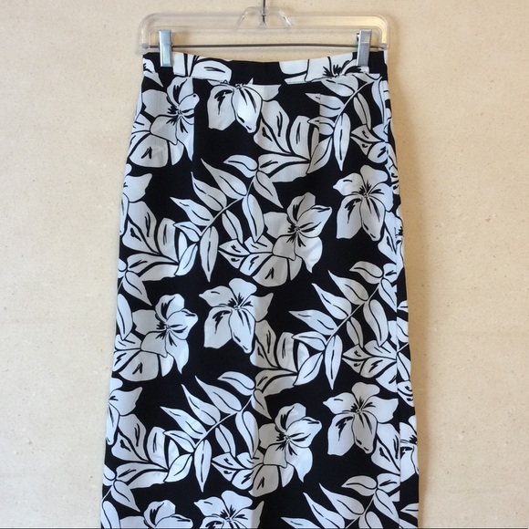 wrap style hibiscus print maxi skirt - Picture 7 of 8